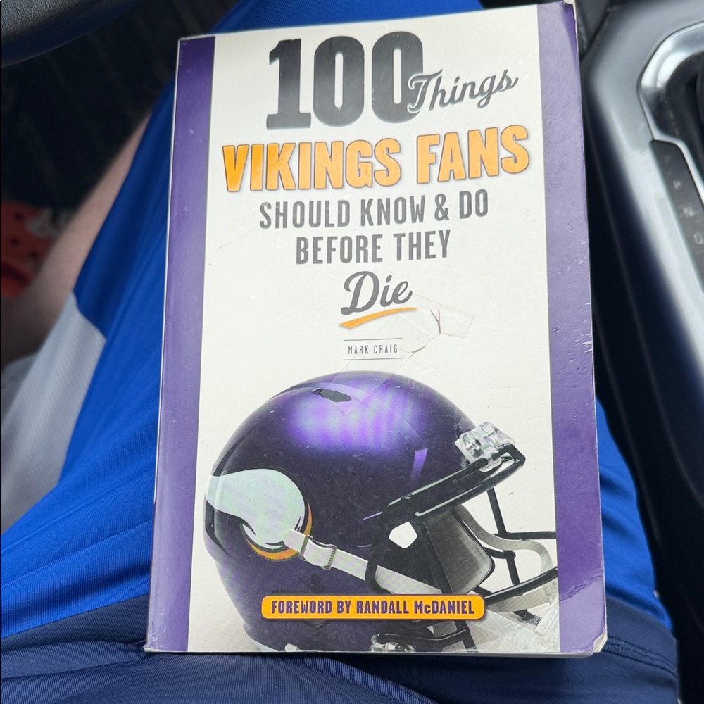 Triumph Purple and White Minnesota Vikings Back-Cover Book